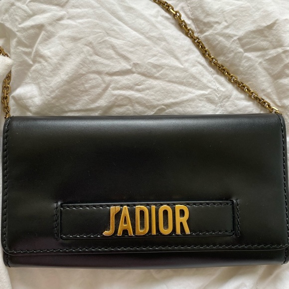 AUTHENTIC Christian Dior Wallet on Chain - Picture 2 of 7